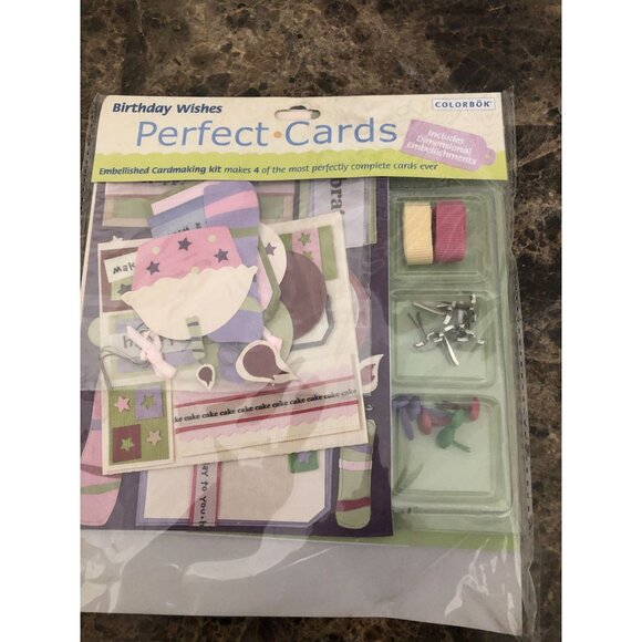 Perfect Cards Kit by Colorbok-Birthday Cards-Makes 4 Complete Cards, Scrapbook, - Picture 1 of 2